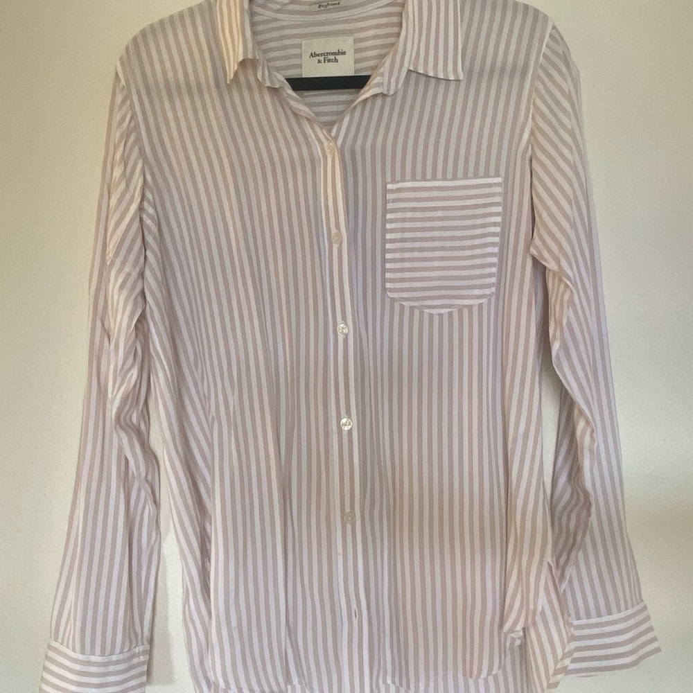 A&F Women’s Striped Button Up